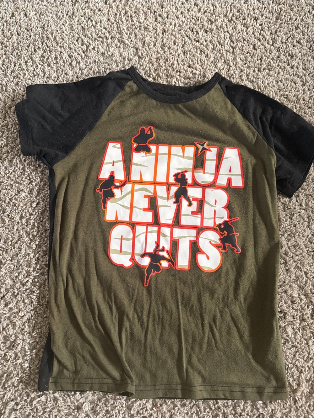 Boys Green Pajama set A Ninja Never Quits top and pants - Picture 2 of 4
